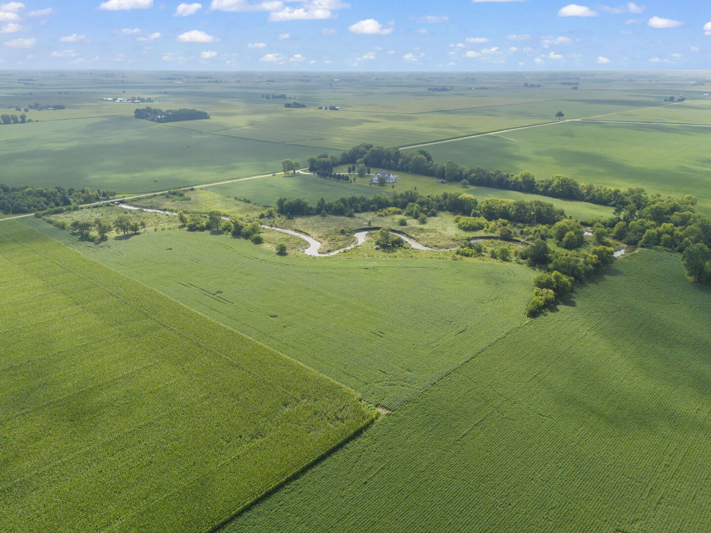 5065 E Sleepy Hollow Road, Earlville, IL 60518
