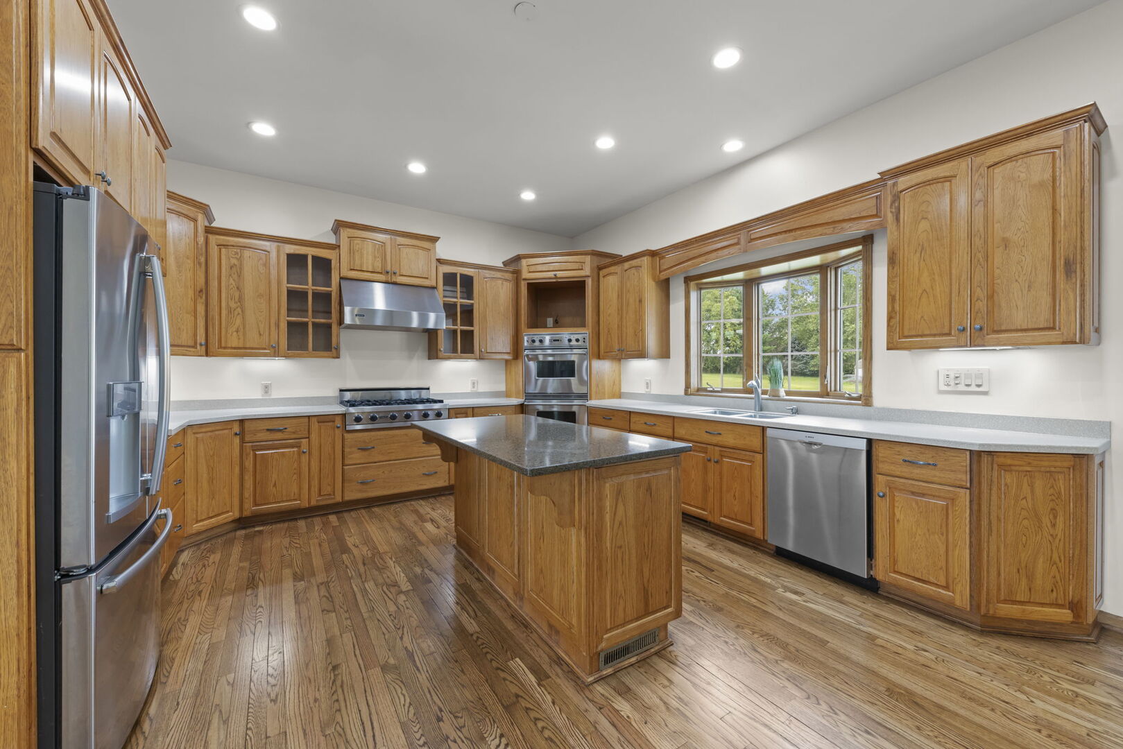 5065 E Sleepy Hollow Road, Earlville, IL 60518