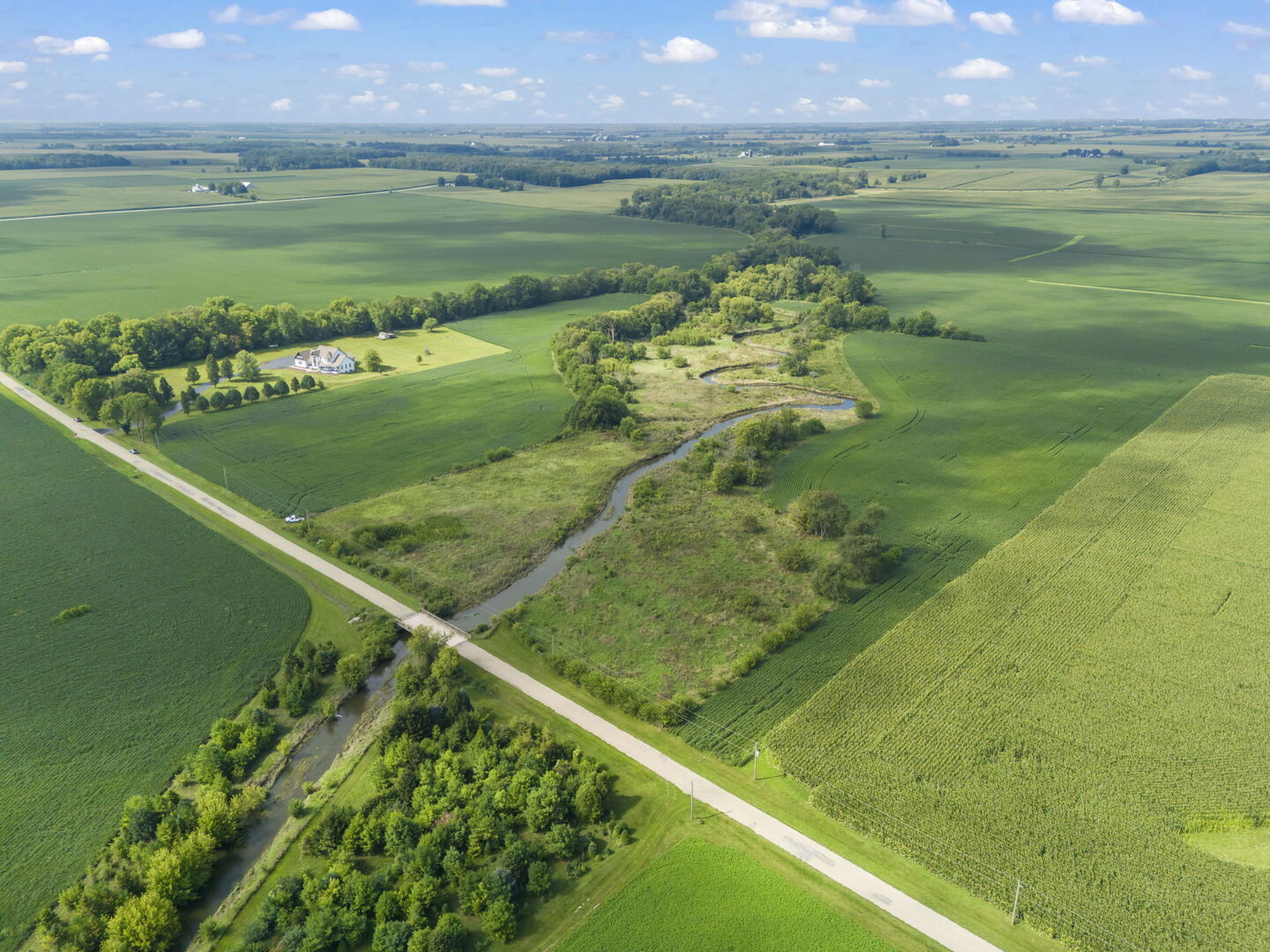 5065 E Sleepy Hollow Road, Earlville, IL 60518