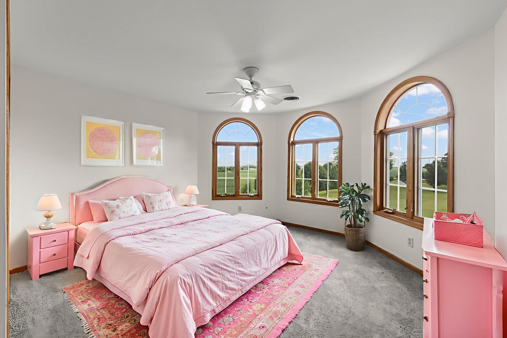 5065 E Sleepy Hollow Road, Earlville, IL 60518
