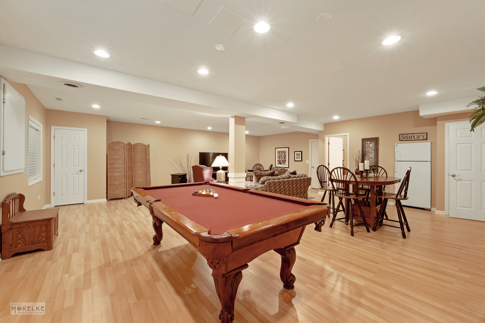 796 Colchester Drive, Oswego, IL 60543