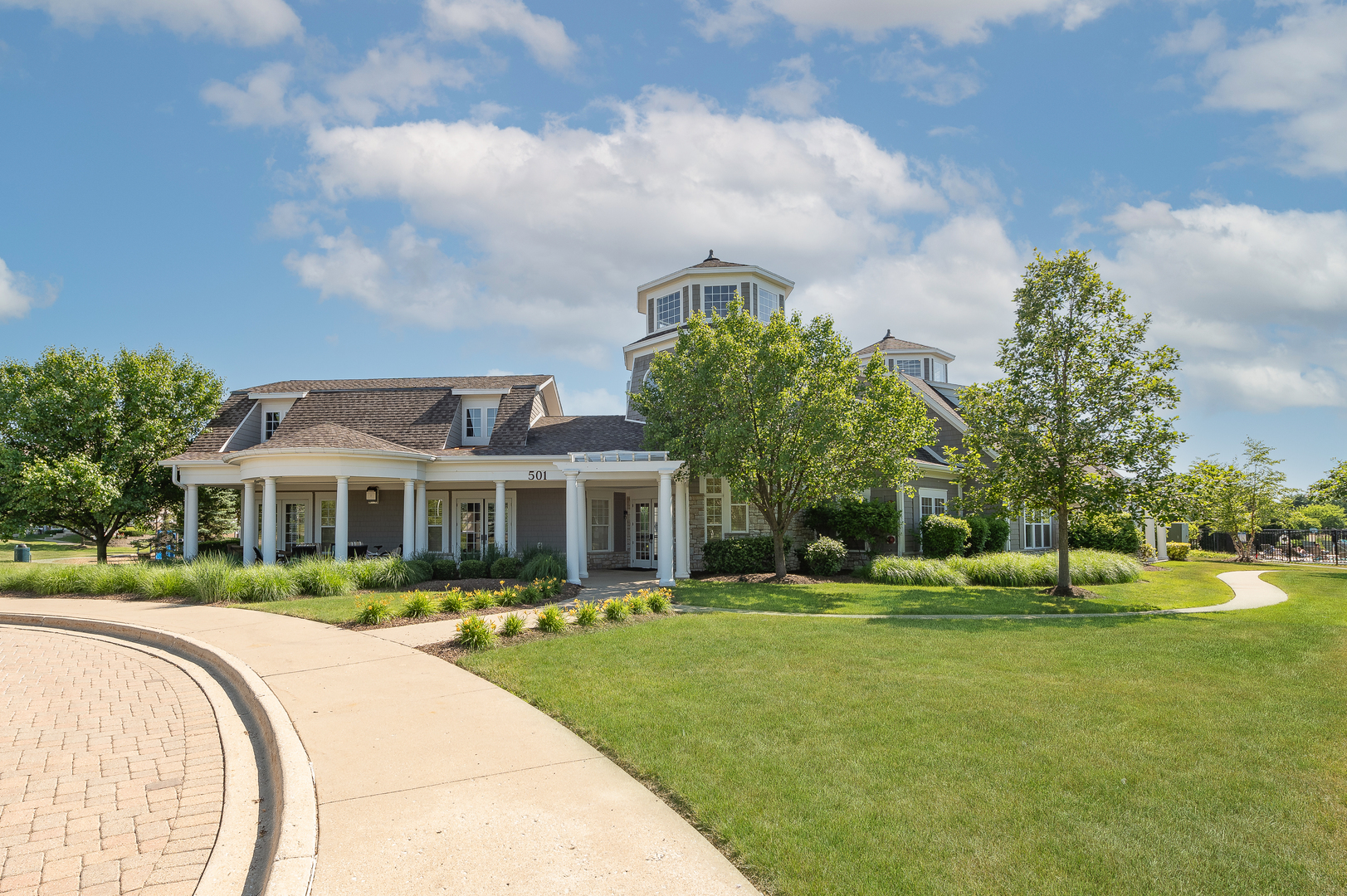 796 Colchester Drive, Oswego, IL 60543