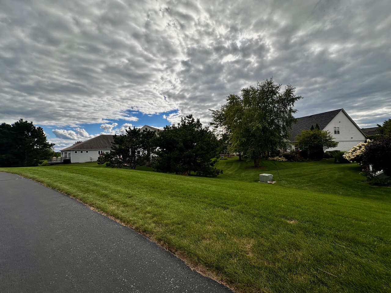 796 Colchester Drive, Oswego, IL 60543