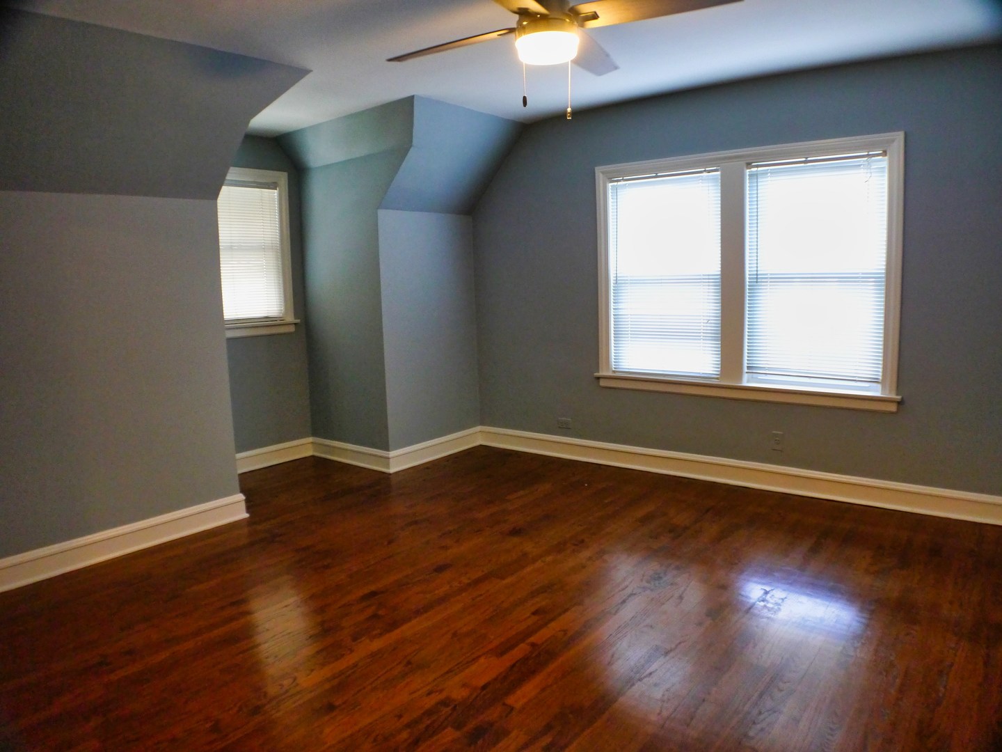 9337 S Richmond Avenue, Evergreen Park, IL 60805