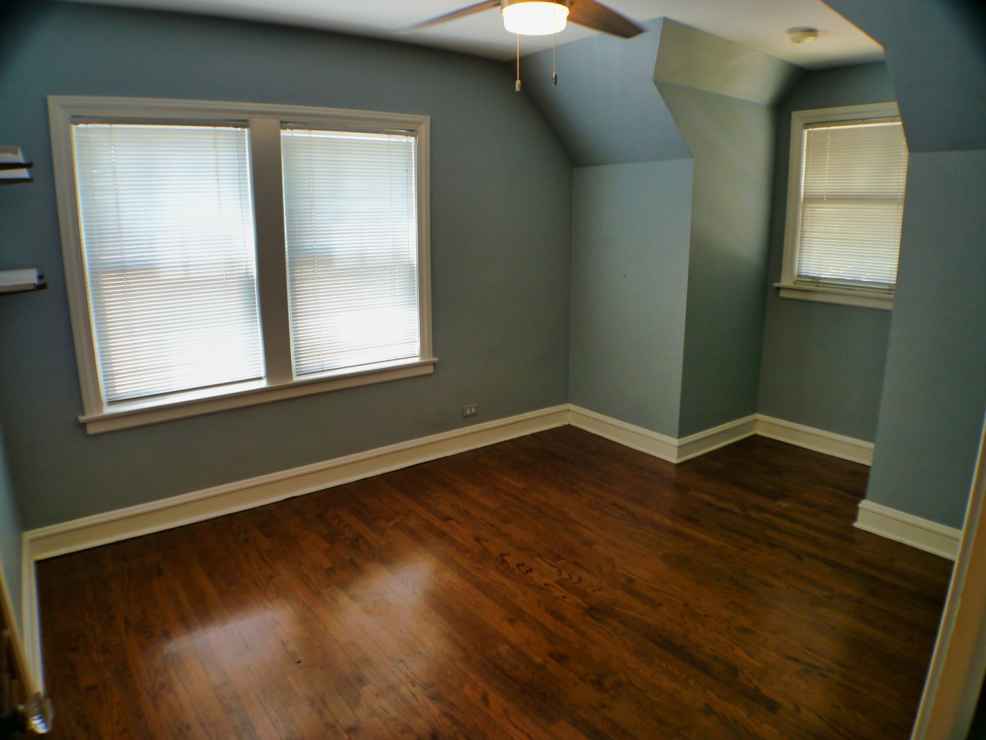 9337 S Richmond Avenue, Evergreen Park, IL 60805