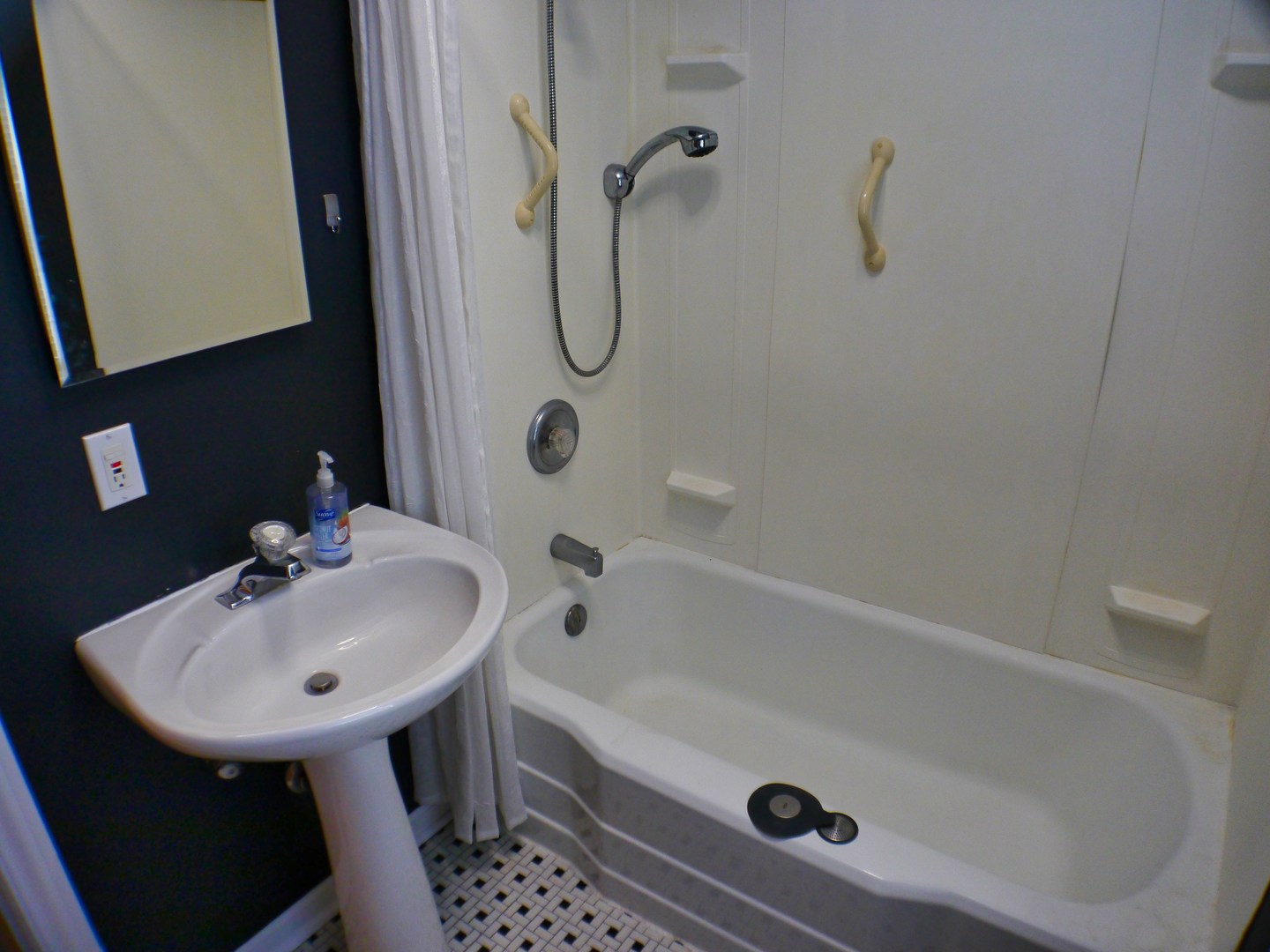 9337 S Richmond Avenue, Evergreen Park, IL 60805