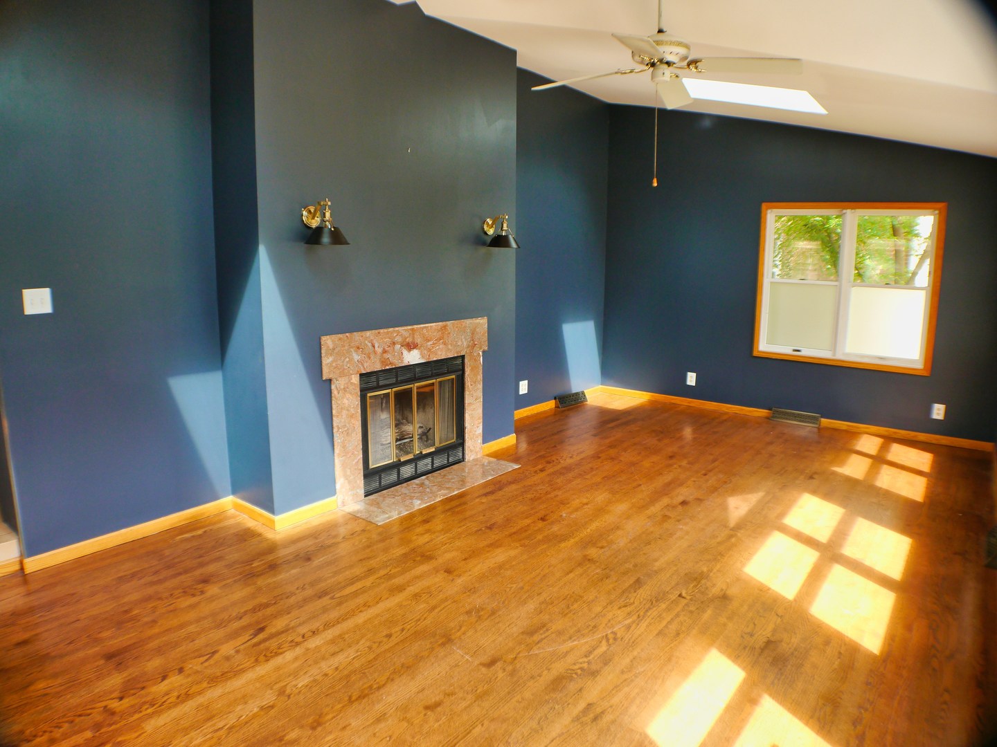 9337 S Richmond Avenue, Evergreen Park, IL 60805