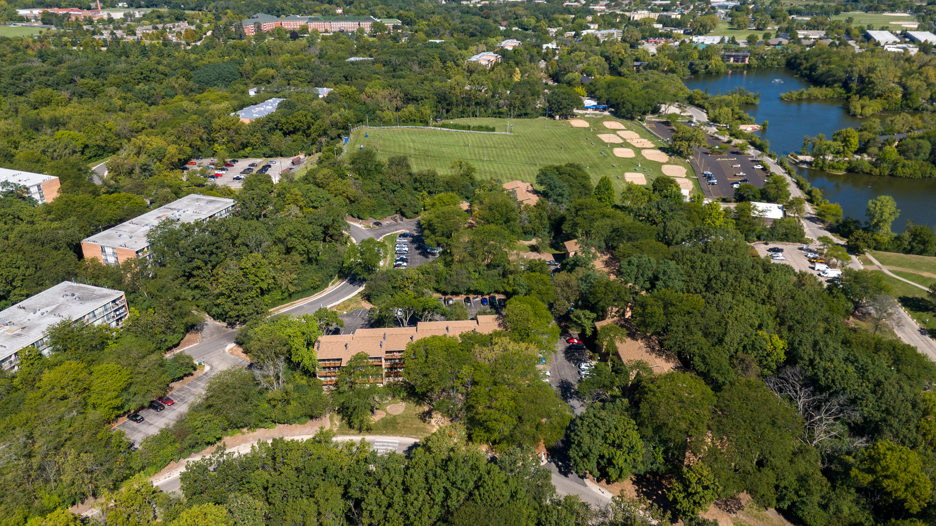 5811 Oakwood Drive #D, Lisle, IL 60532