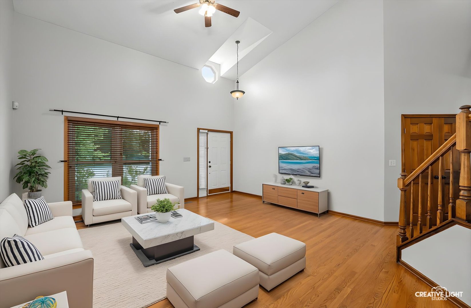 222 Mondovi Drive, Oswego, IL 60543