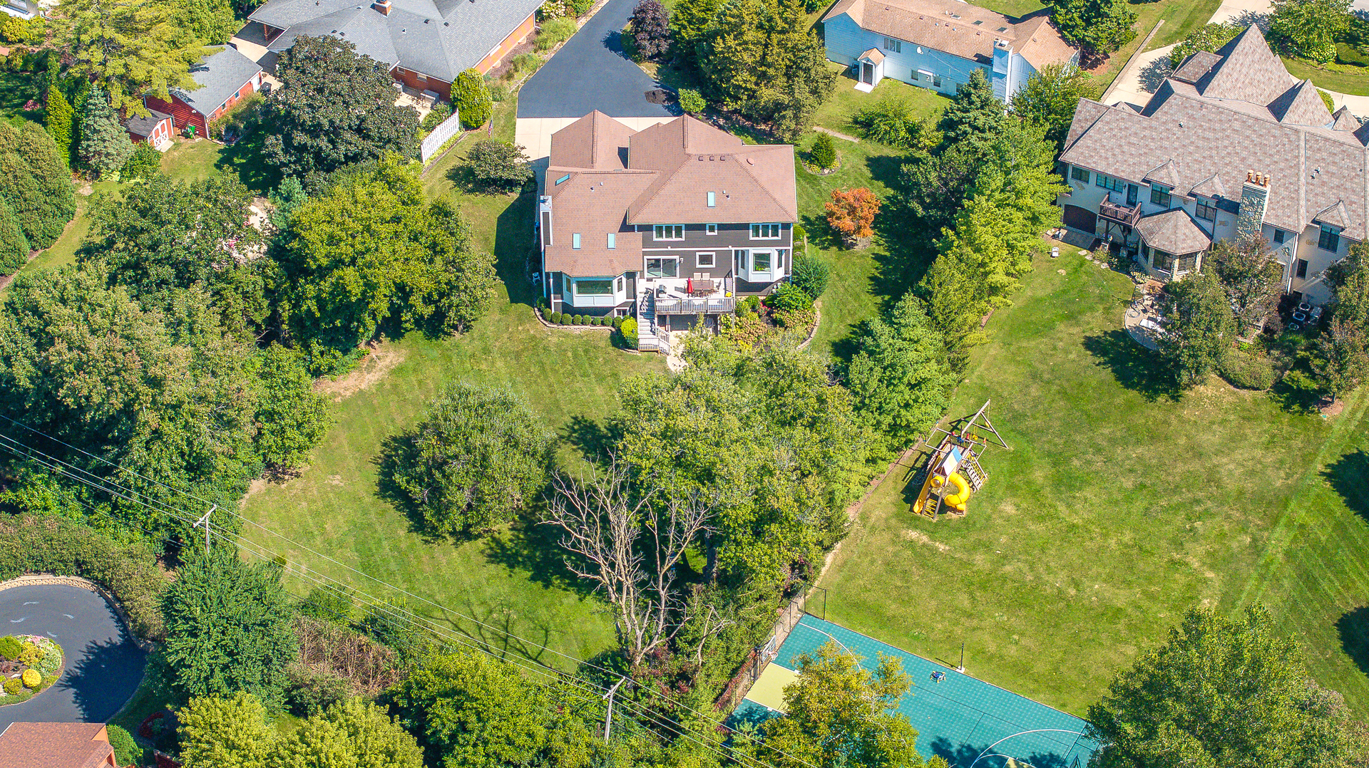 4522 Lee Avenue, Downers Grove, IL 60515
