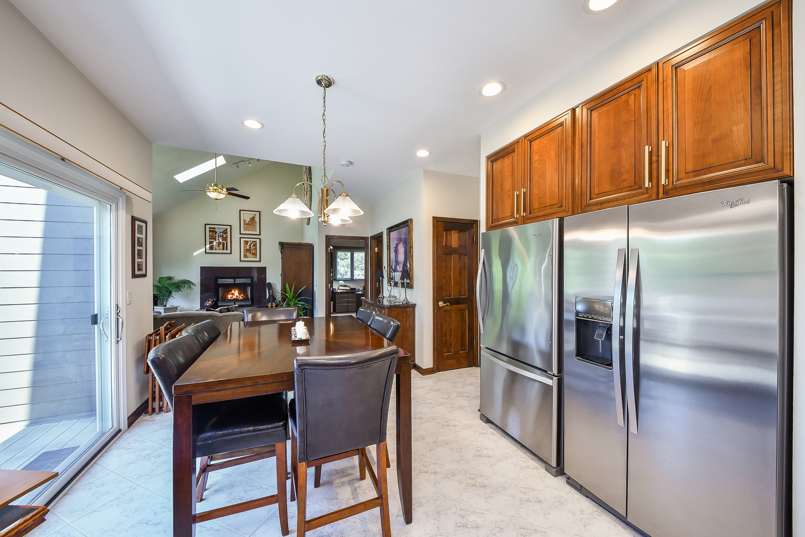 4522 Lee Avenue, Downers Grove, IL 60515