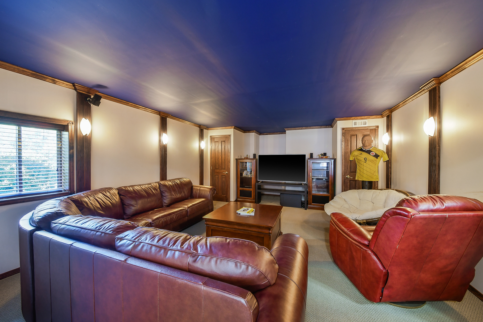 4522 Lee Avenue, Downers Grove, IL 60515