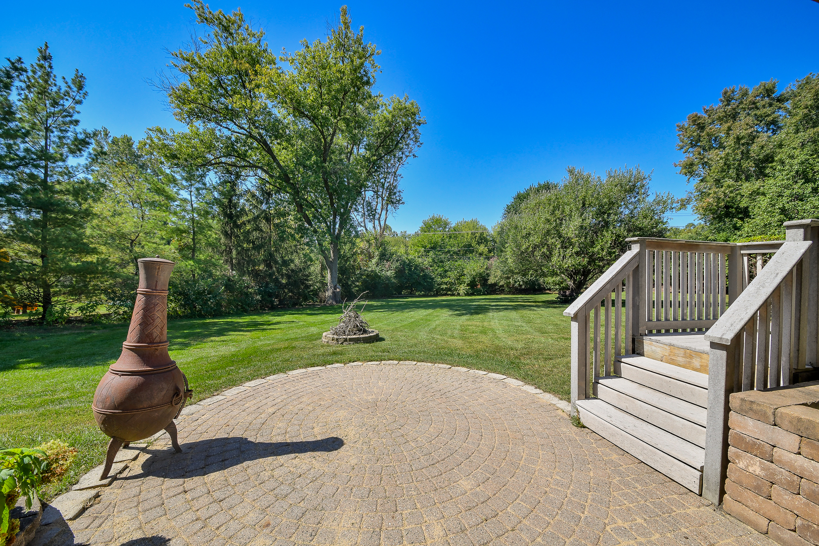 4522 Lee Avenue, Downers Grove, IL 60515