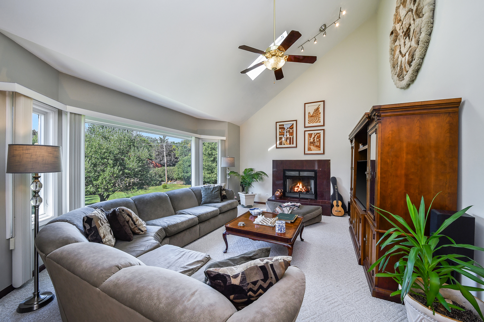 4522 Lee Avenue, Downers Grove, IL 60515