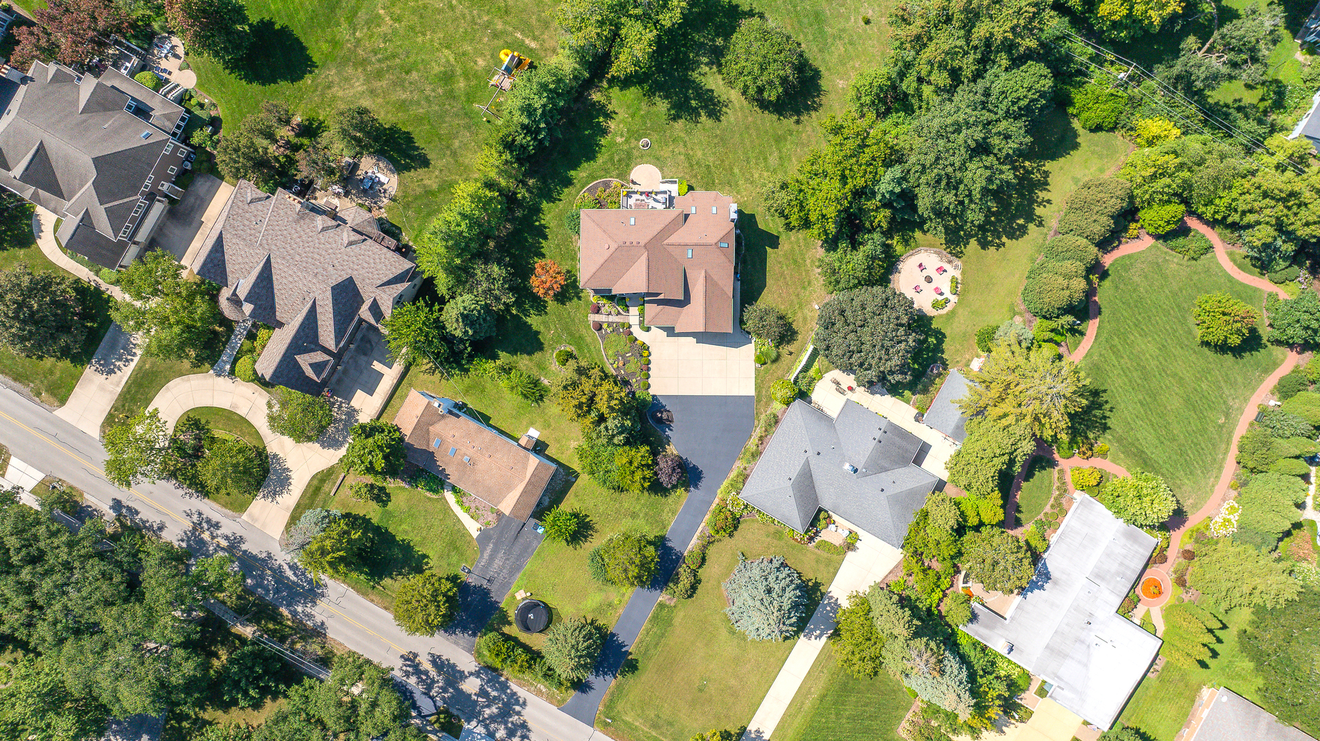 4522 Lee Avenue, Downers Grove, IL 60515