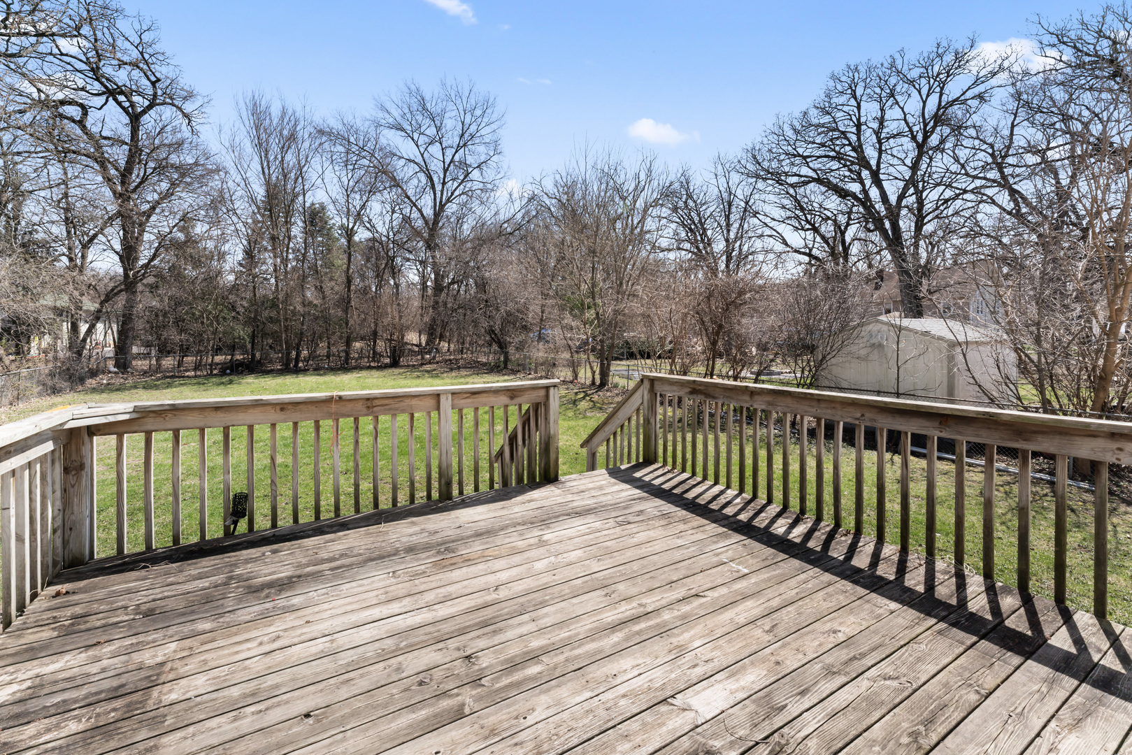 2916 Oakwood Avenue, McHenry, IL 60051