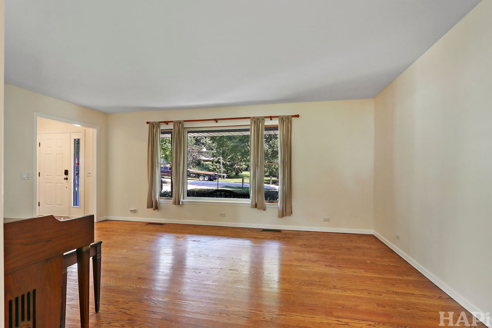 260 N Clyde Avenue, Palatine, IL 60067