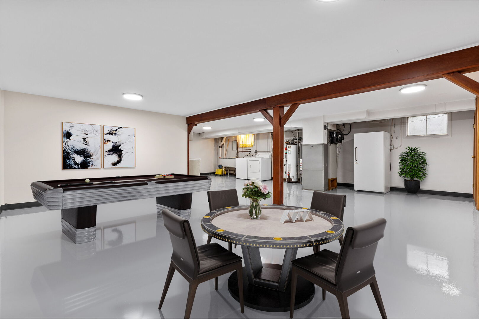 1242 Heidorn Avenue, Westchester, IL 60154