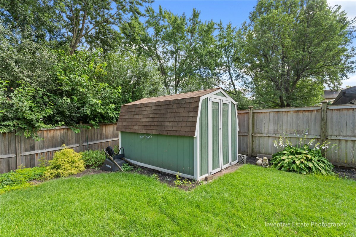 140 Springhill Drive, Bolingbrook, IL 60440