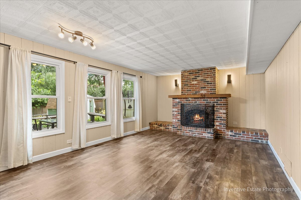 140 Springhill Drive, Bolingbrook, IL 60440
