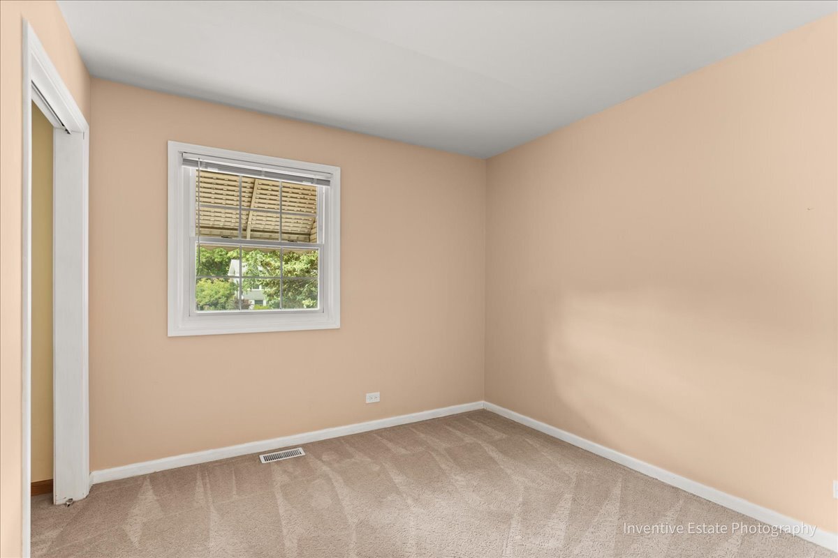 140 Springhill Drive, Bolingbrook, IL 60440