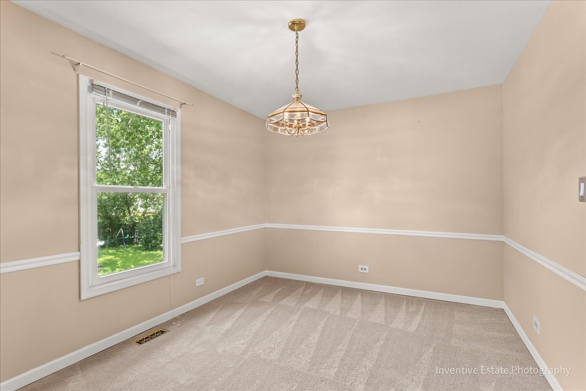 140 Springhill Drive, Bolingbrook, IL 60440