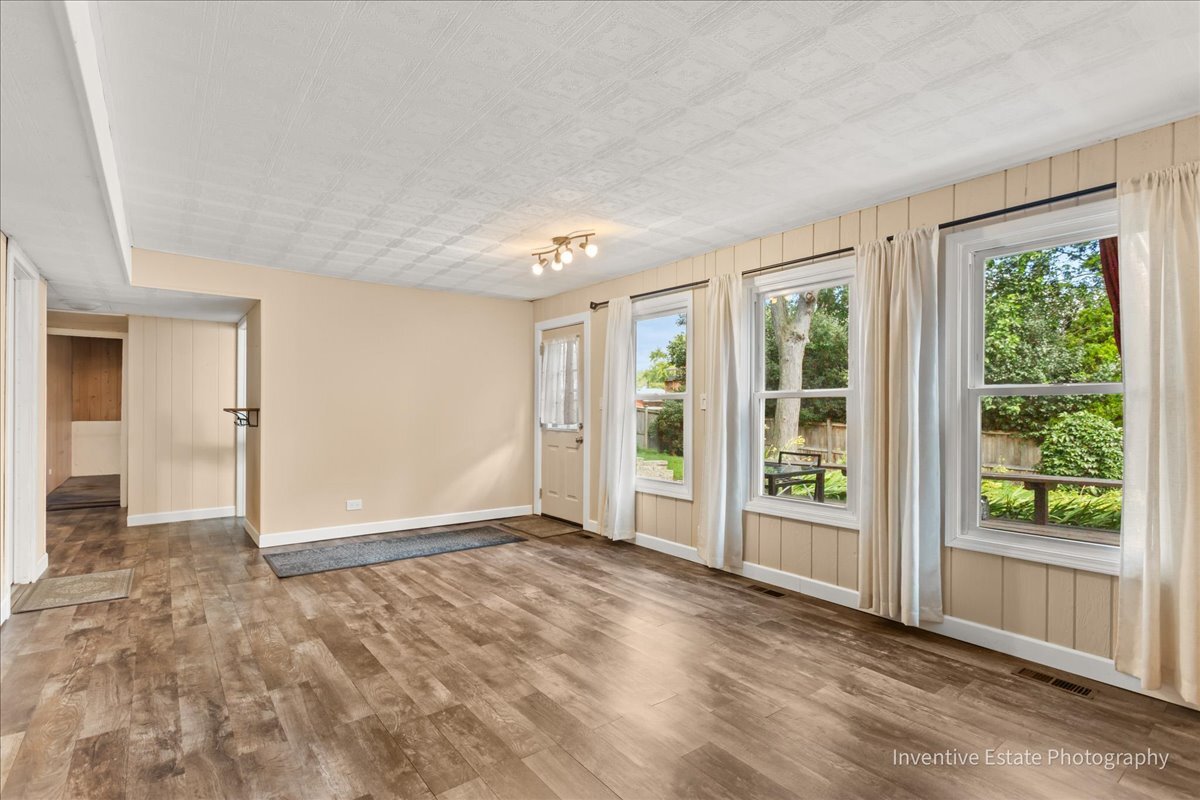 140 Springhill Drive, Bolingbrook, IL 60440