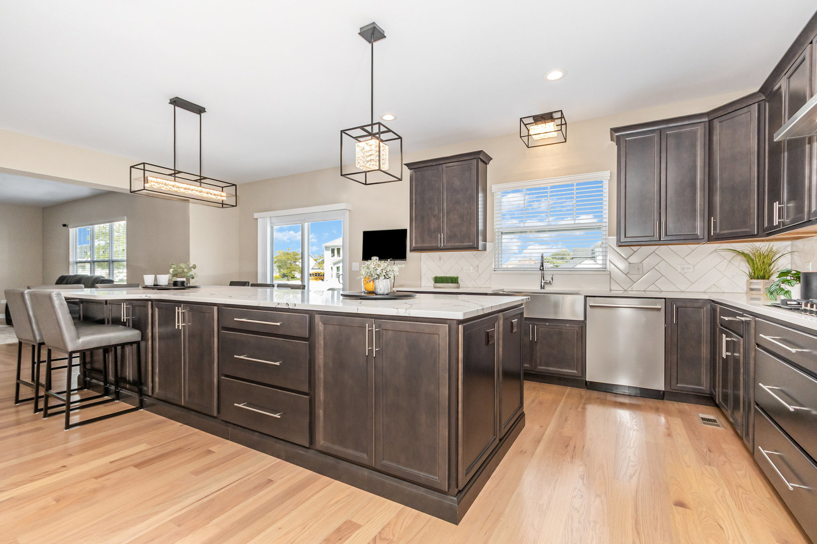 26526 S Justin Drive, Channahon, IL 60410