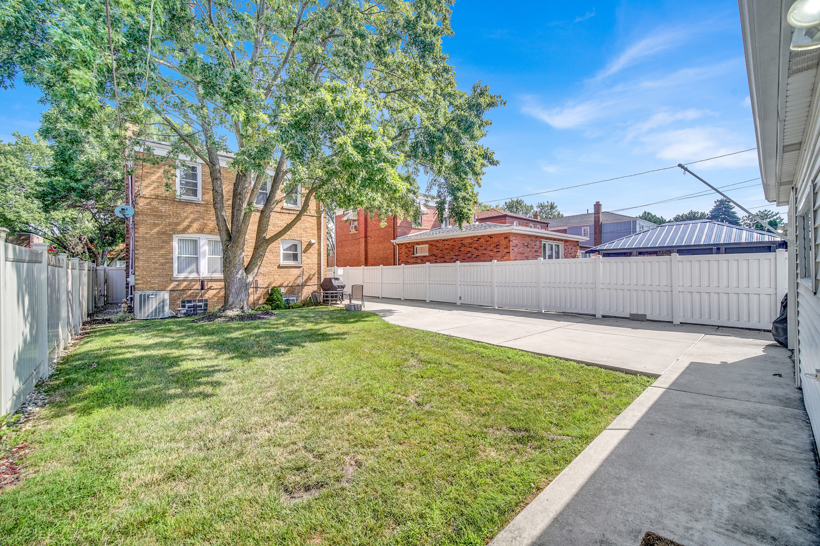 3835 W 109th Place, Chicago, IL 60655