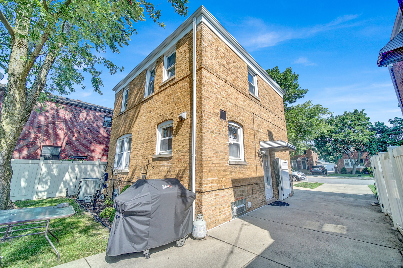 3835 W 109th Place, Chicago, IL 60655