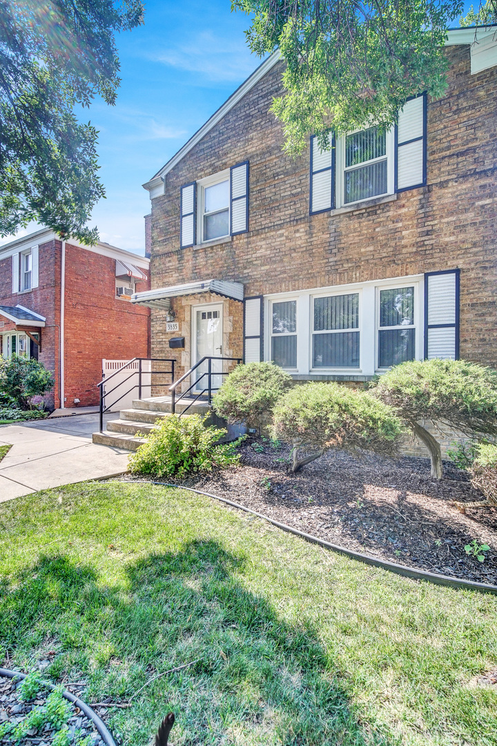 3835 W 109th Place, Chicago, IL 60655