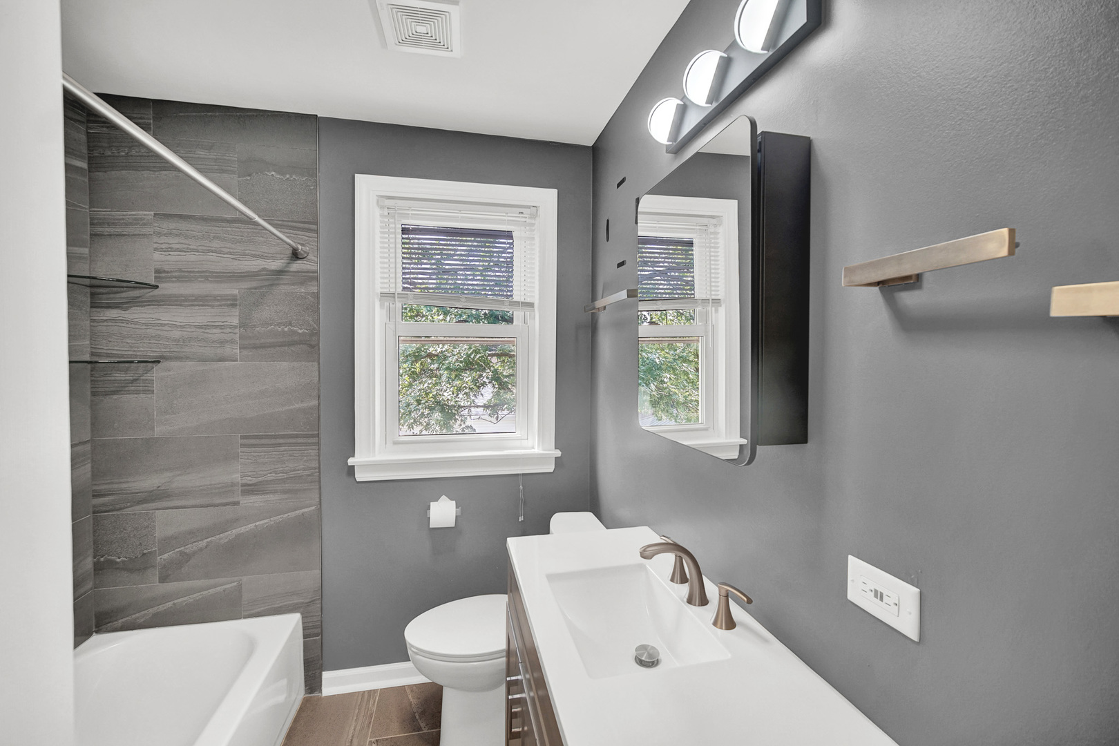 3835 W 109th Place, Chicago, IL 60655