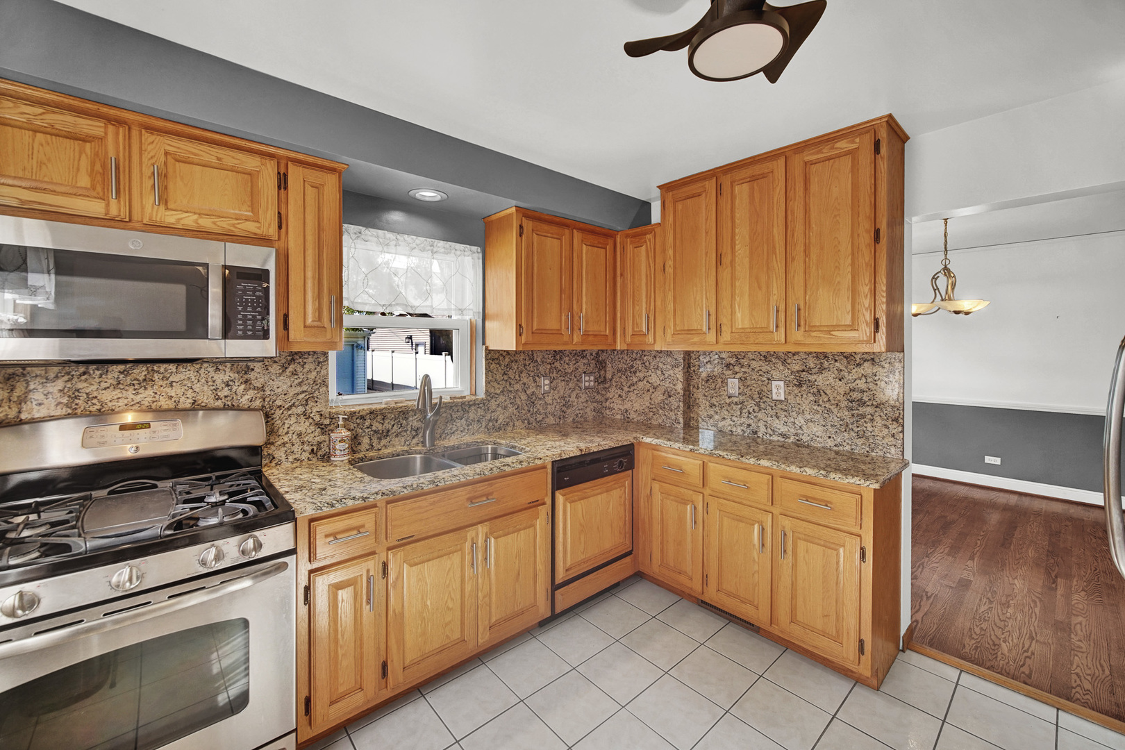 3835 W 109th Place, Chicago, IL 60655