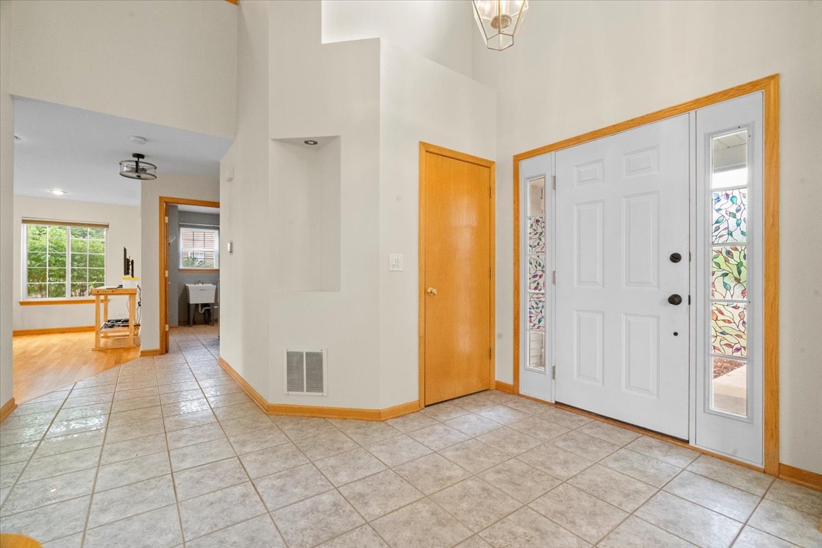 1100 Franklin Street, Mundelein, IL 60060