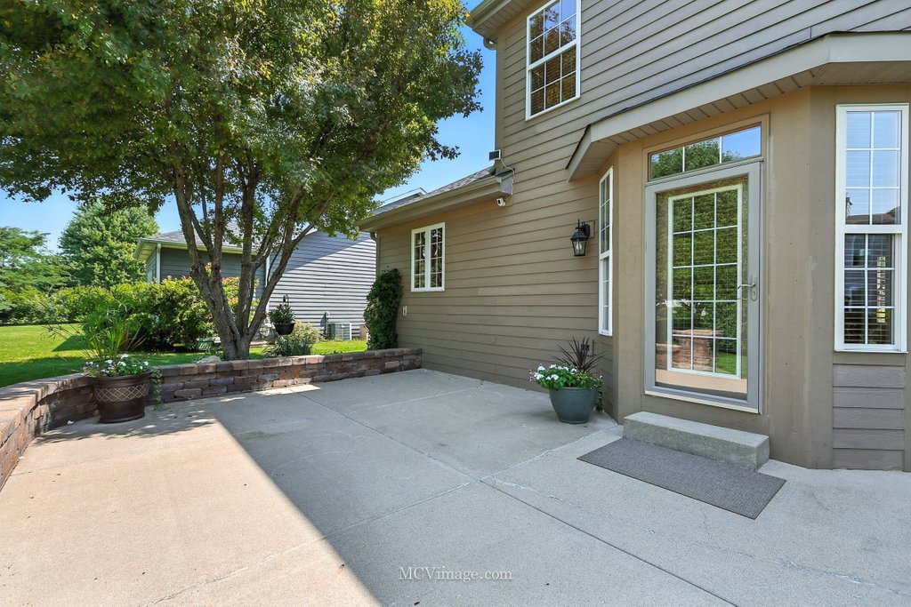 2409 Brookridge Drive, Plainfield, IL 60586