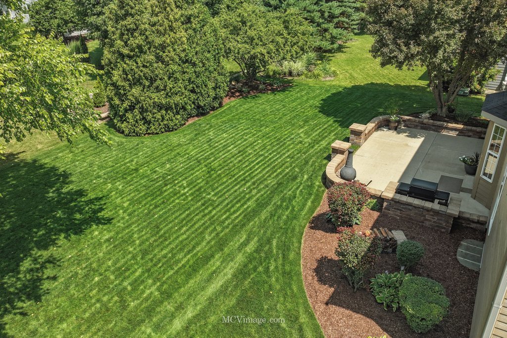 2409 Brookridge Drive, Plainfield, IL 60586
