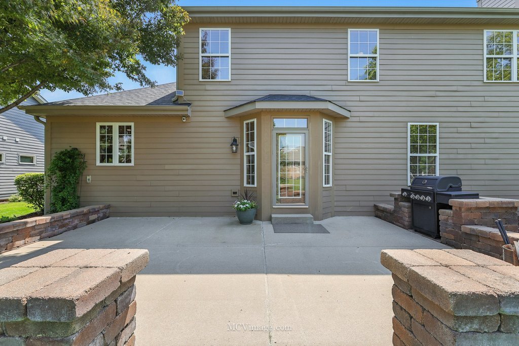 2409 Brookridge Drive, Plainfield, IL 60586