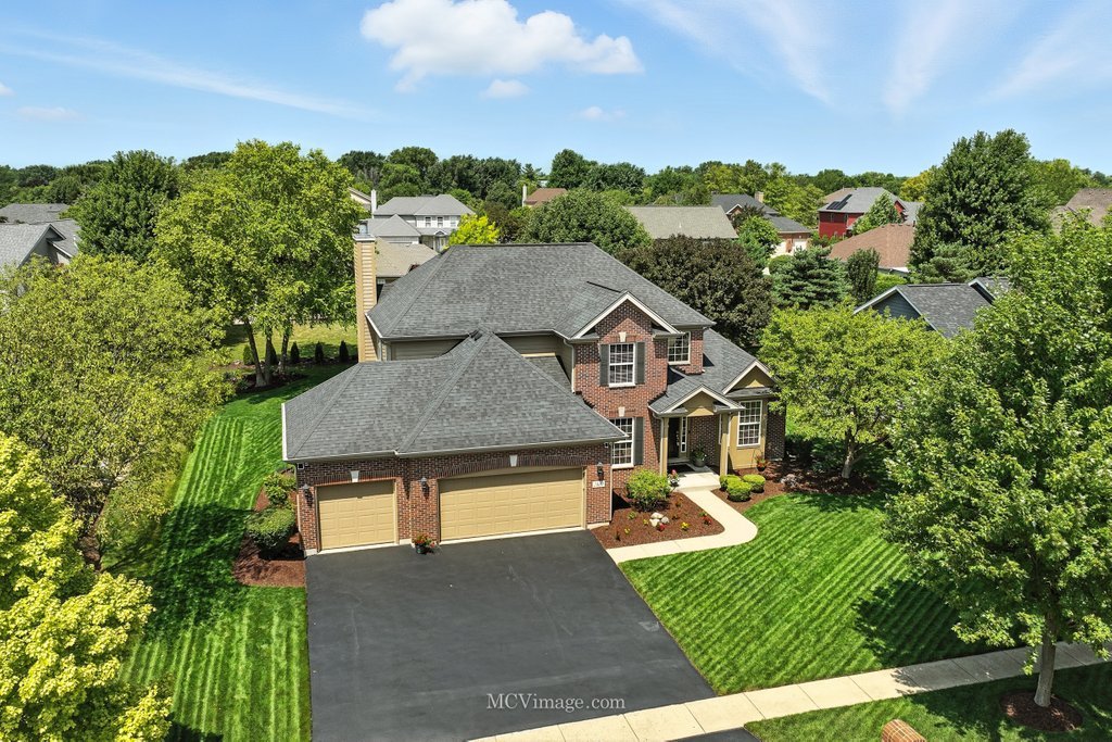 2409 Brookridge Drive, Plainfield, IL 60586