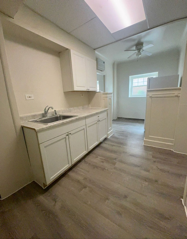 3302 Kenilworth Avenue #103, Berwyn, IL 60402