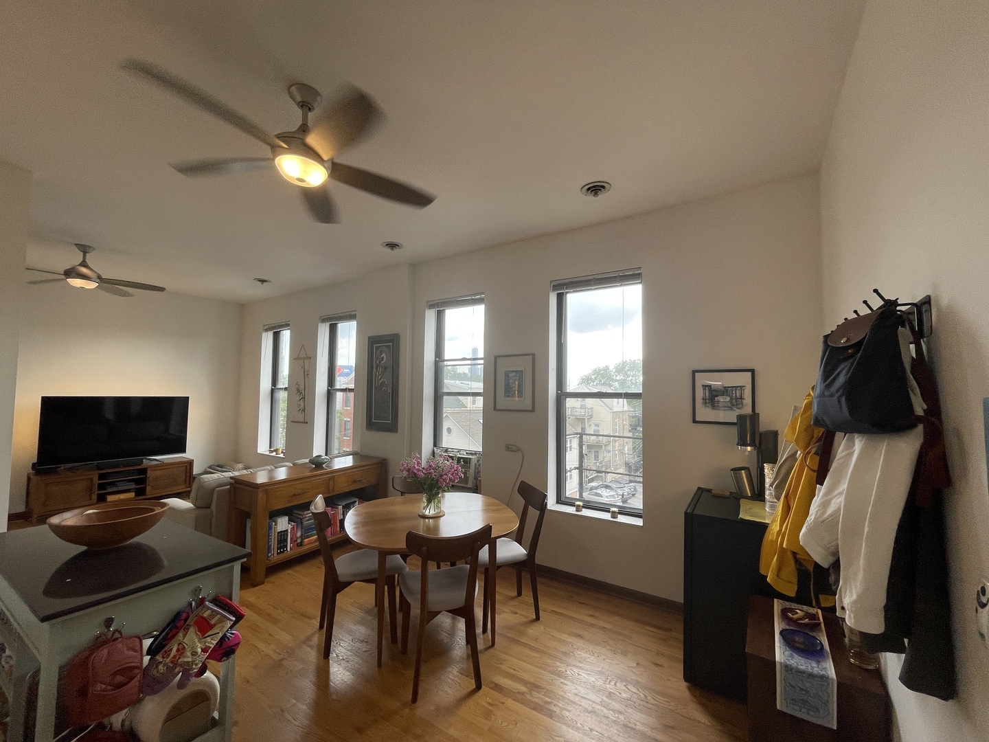 1237 N Noble Street #3R, Chicago, IL 60642