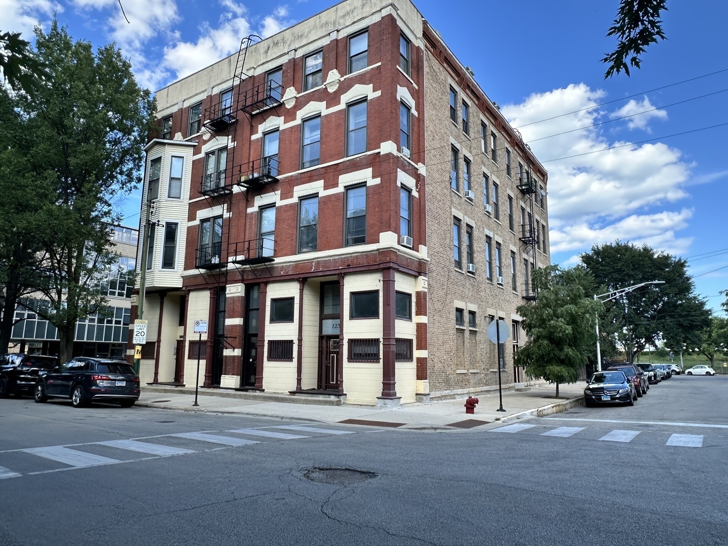1237 N Noble Street #3R, Chicago, IL 60642
