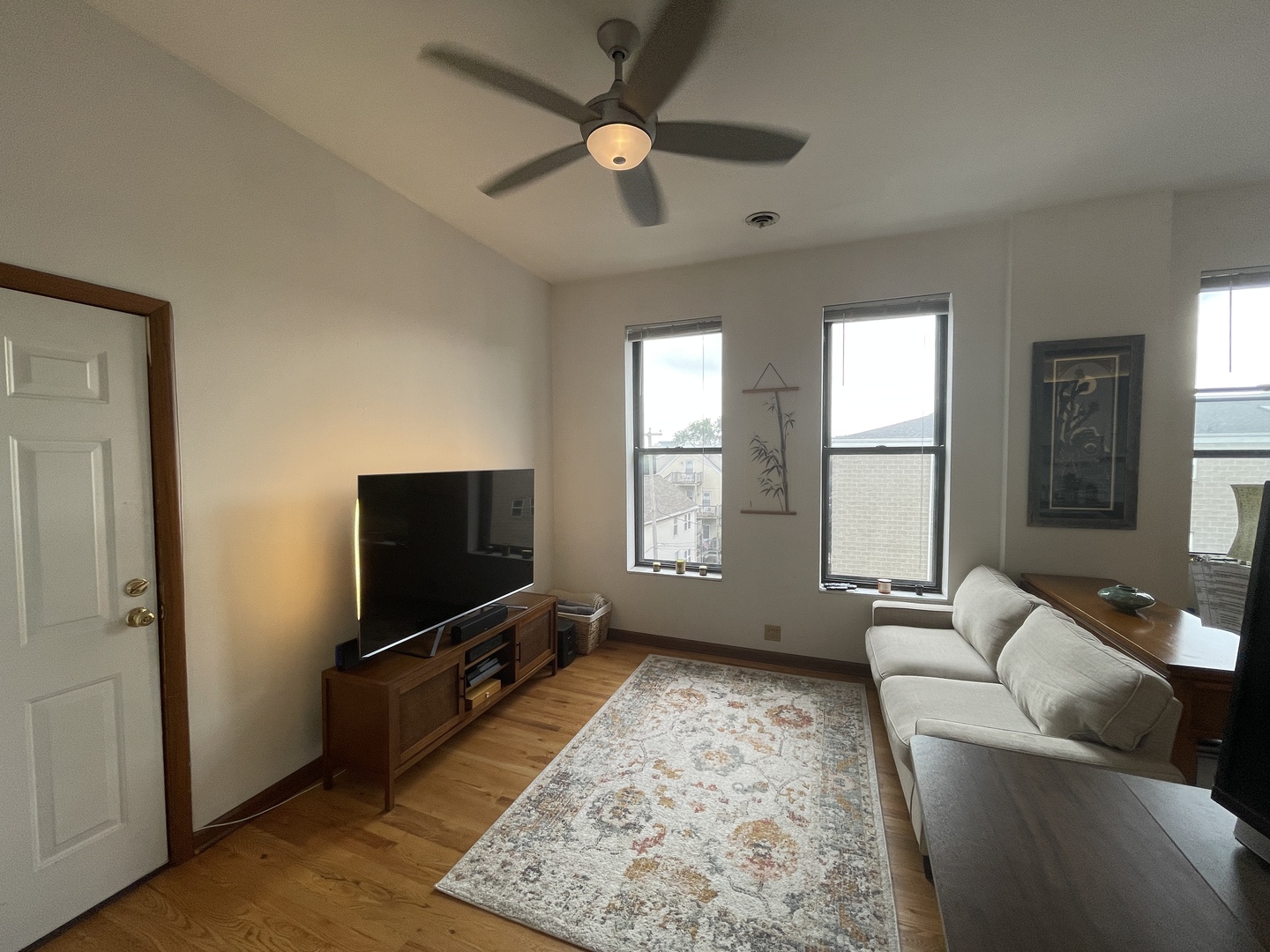 1237 N Noble Street #3R, Chicago, IL 60642