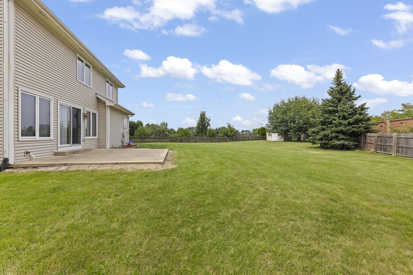 764 Springbrook Lane, Bolingbrook, IL 60490