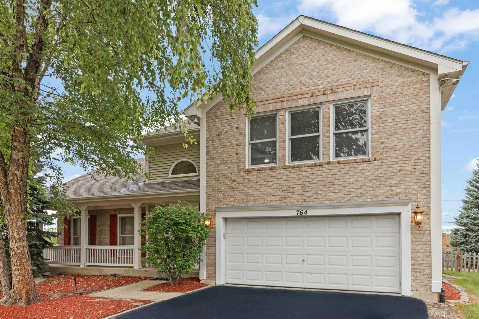 764 Springbrook Lane, Bolingbrook, IL 60490