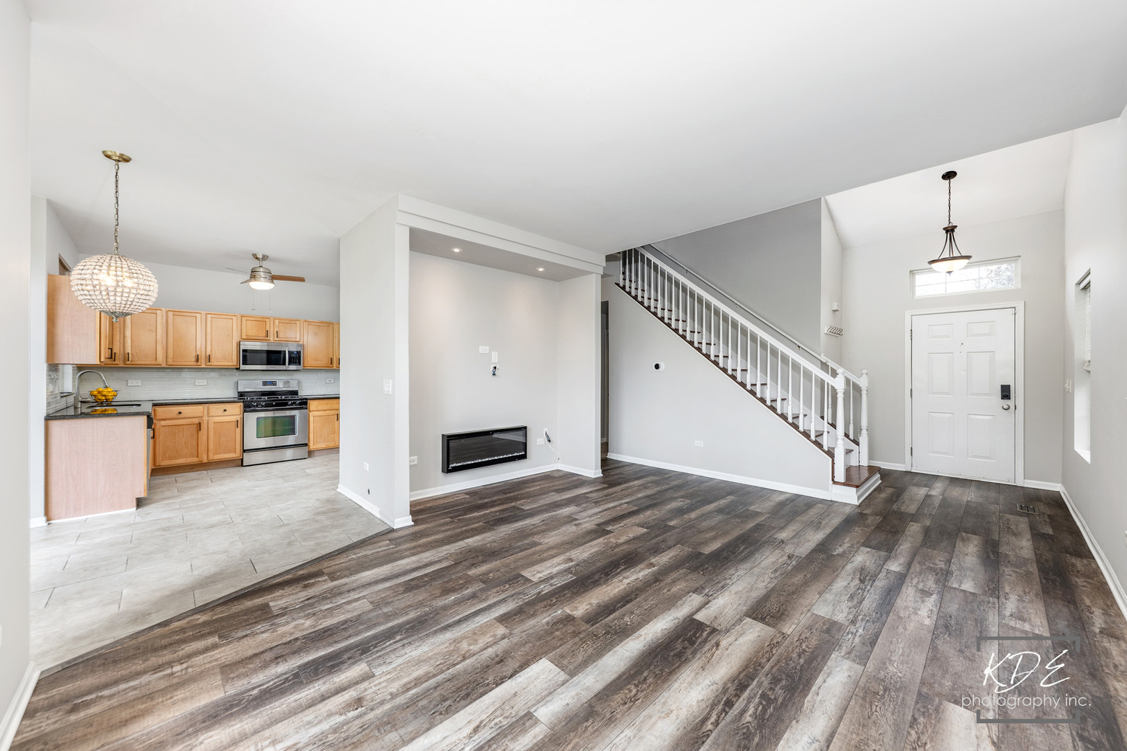 558 Pinebrook Drive, Bolingbrook, IL 60490