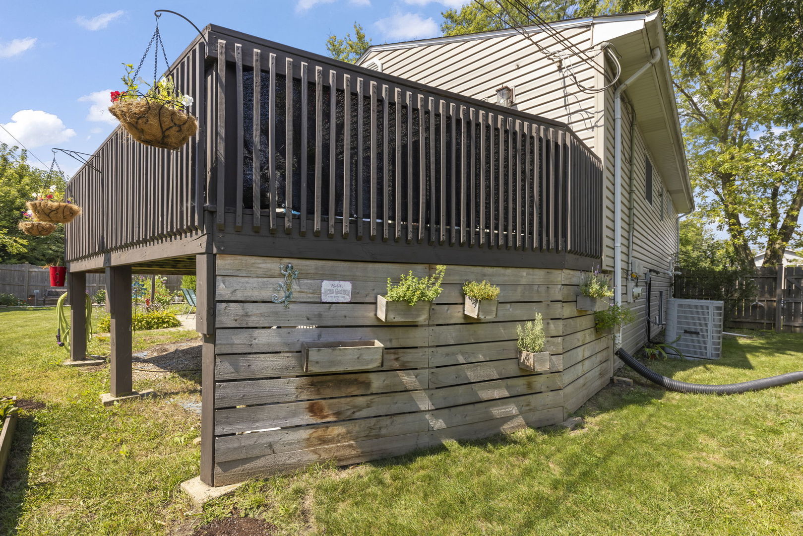 219 E Lincoln Avenue, Glendale Heights, IL 60139