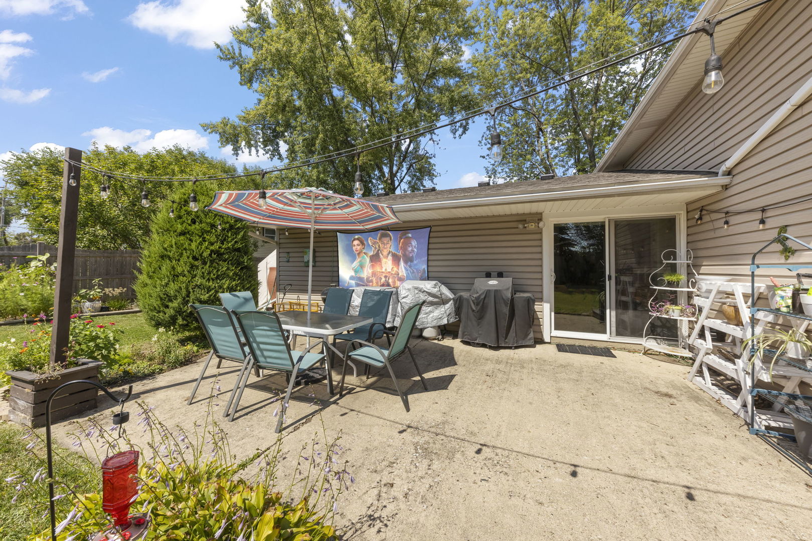 219 E Lincoln Avenue, Glendale Heights, IL 60139
