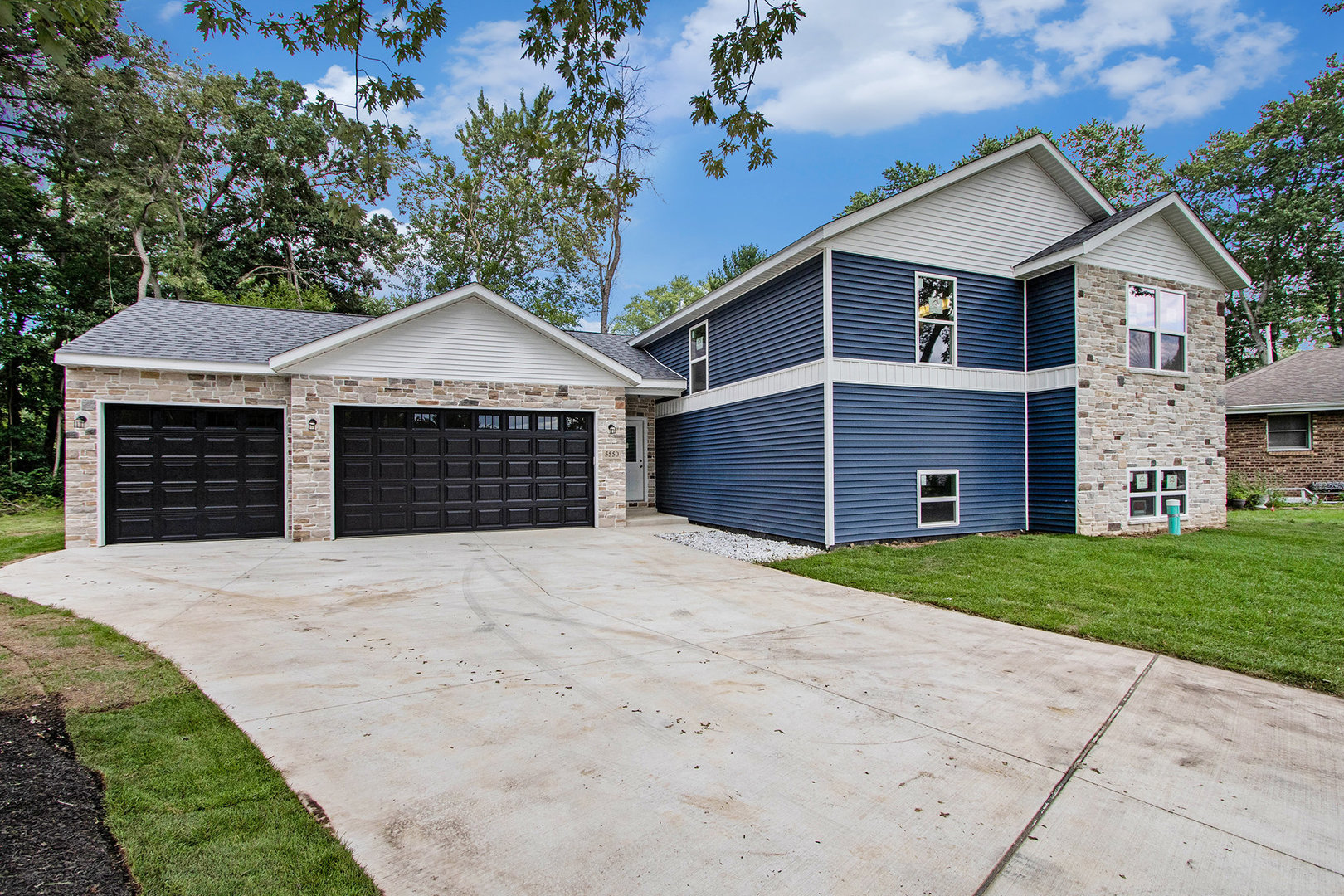 5550 Morehouse Court, Portage, IN 46368