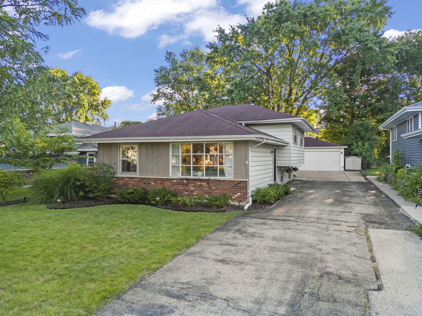 0N100 Beverly Street, Wheaton, IL 60187