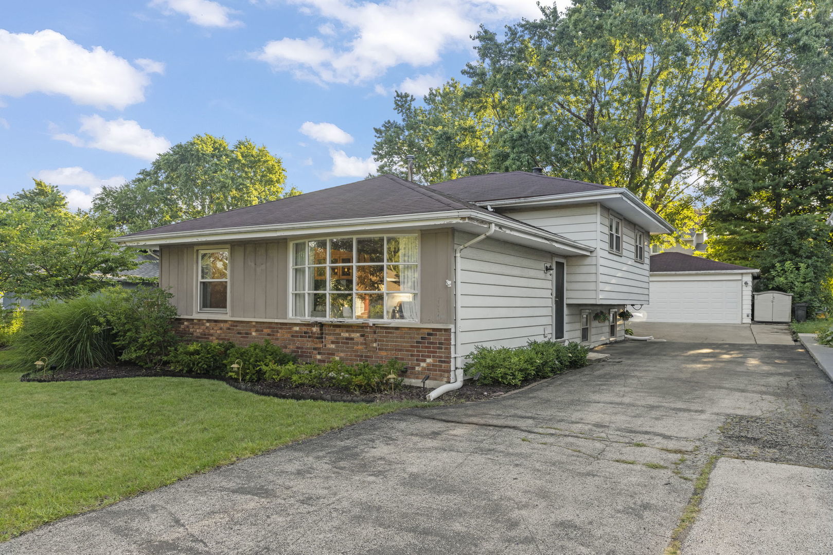 0N100 Beverly Street, Wheaton, IL 60187